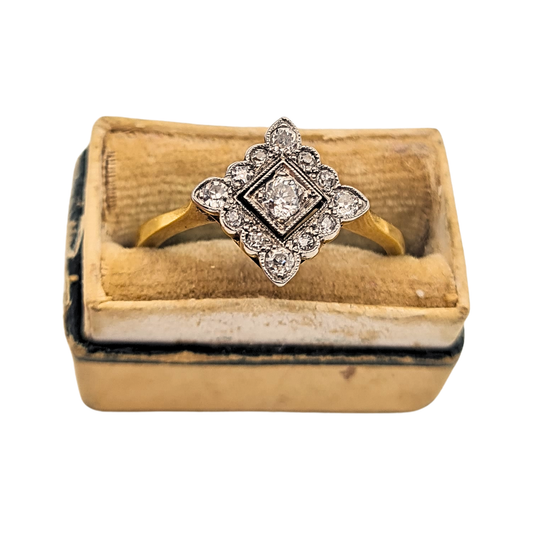 18ct gold diamond cluster ring square white gold setting 11mm