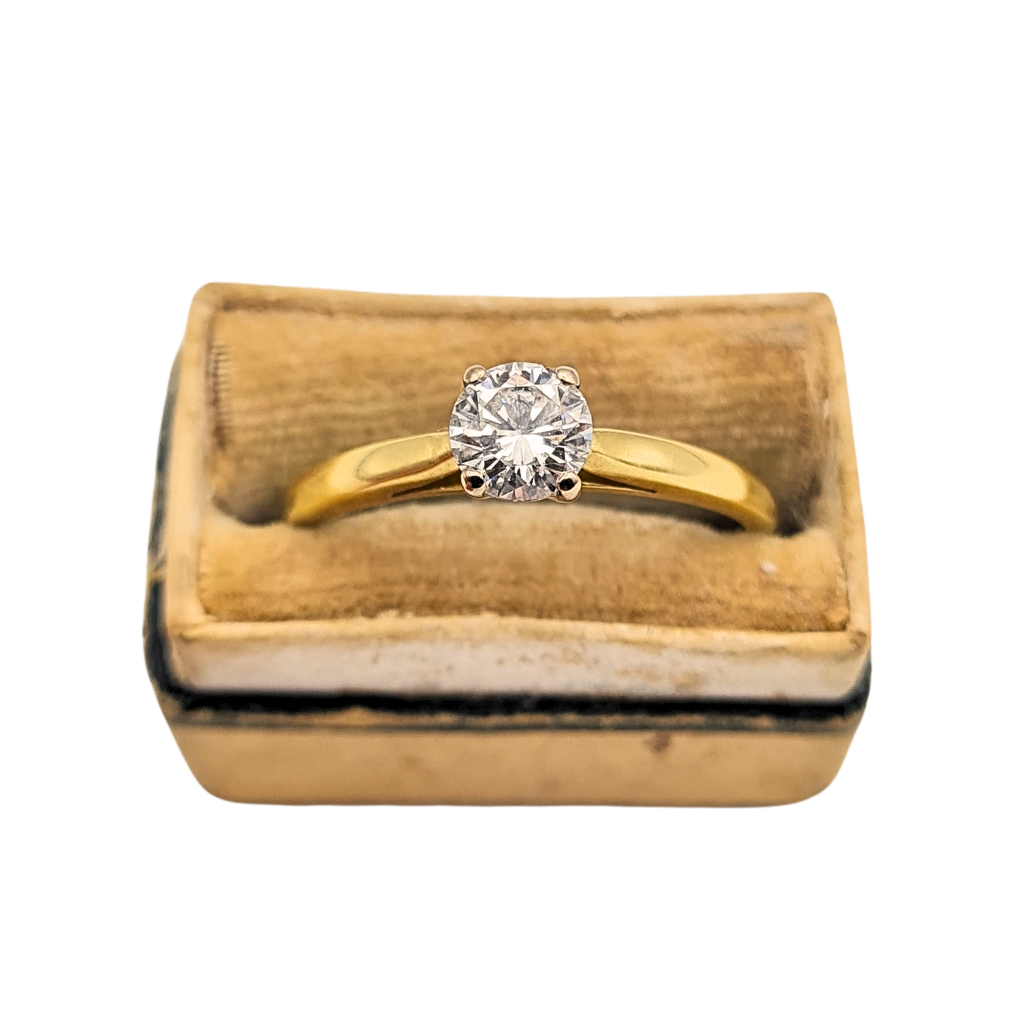 Quality 18ct Gold Diamond Solitaire Engagement Ring  UK Q / US 8.25