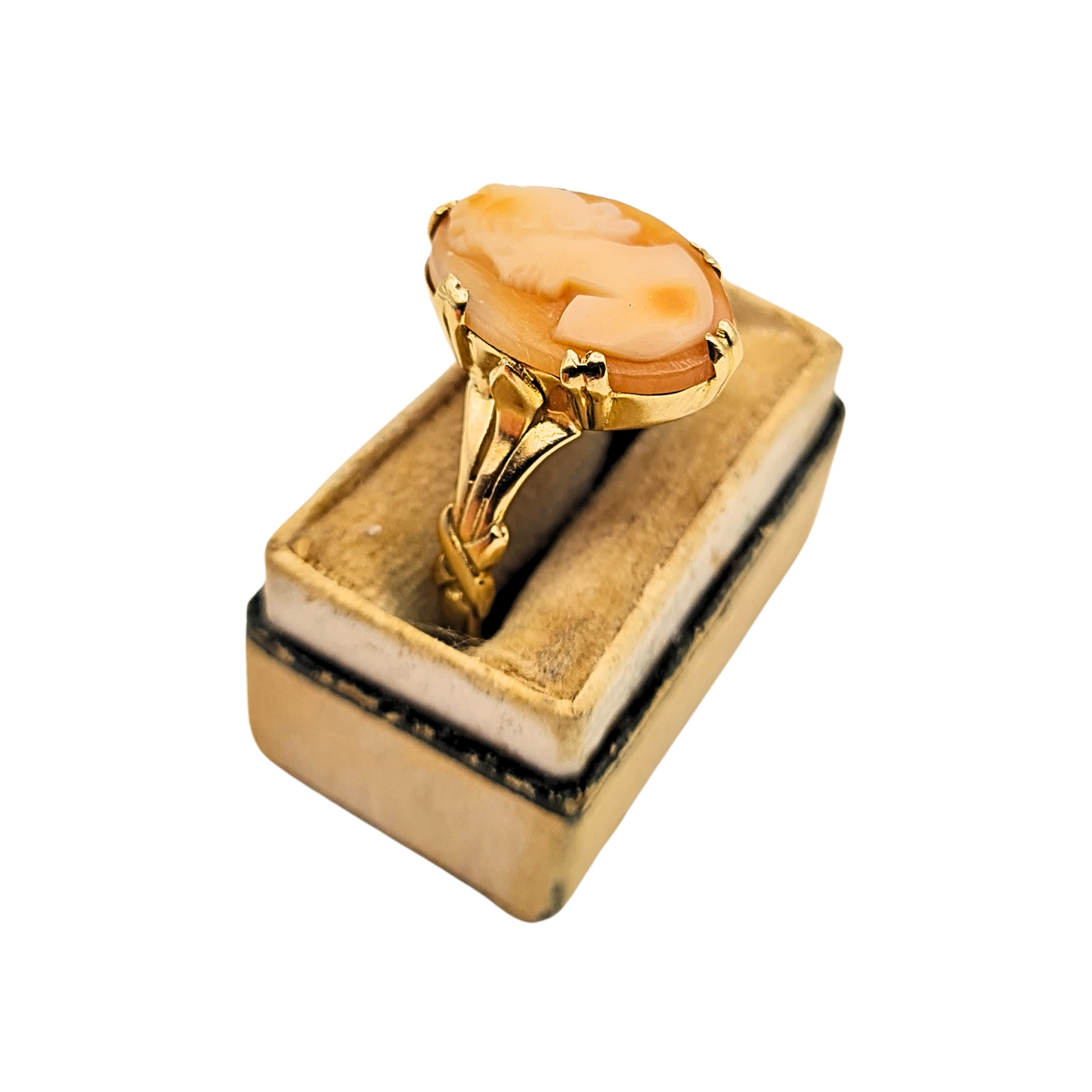 9ct Gold Vintage Cameo Ring Oval Shell Cameo UK R US 8.5