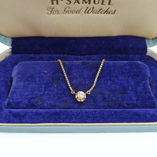 Vintage 9ct yellow gold 16 inch box chain necklace with 0.17ct round brilliant diamond solitaire pendant
