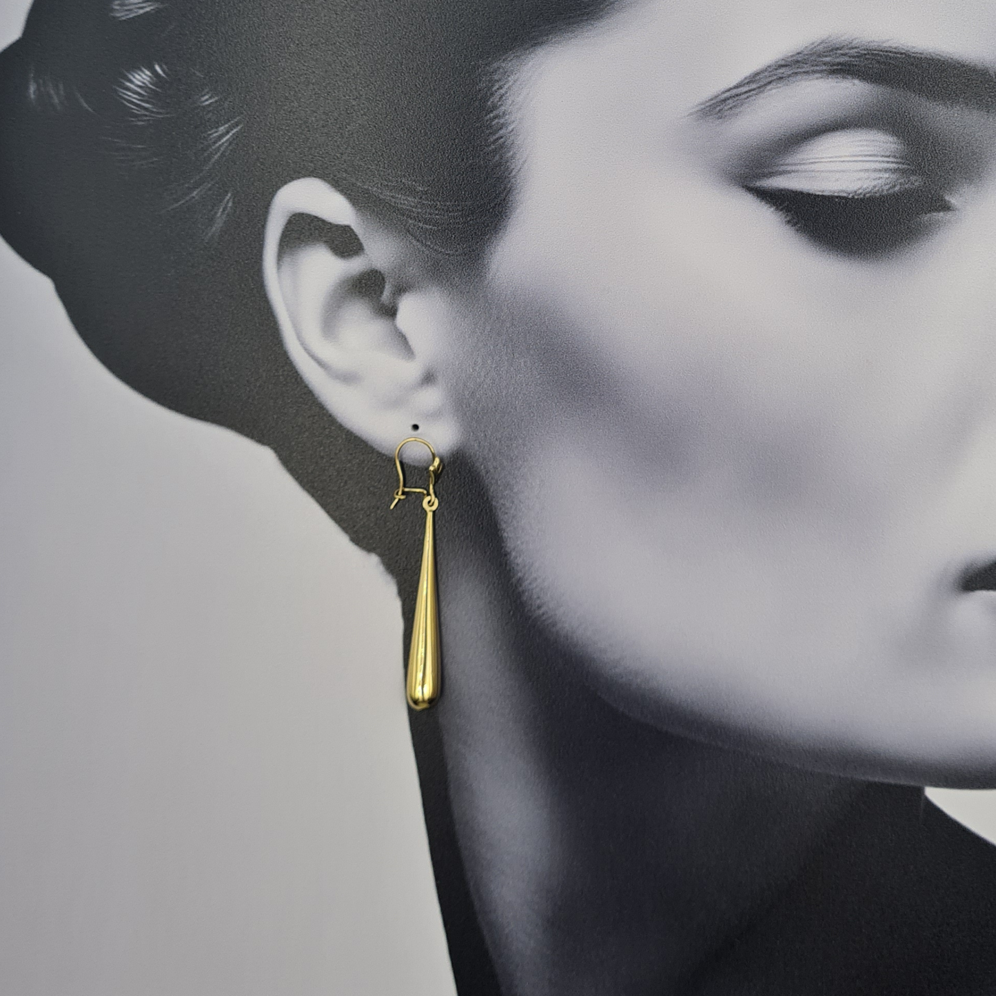 Large 9ct Gold Long Teardrop Dangle Earrings Polished Yellow Gold Drops