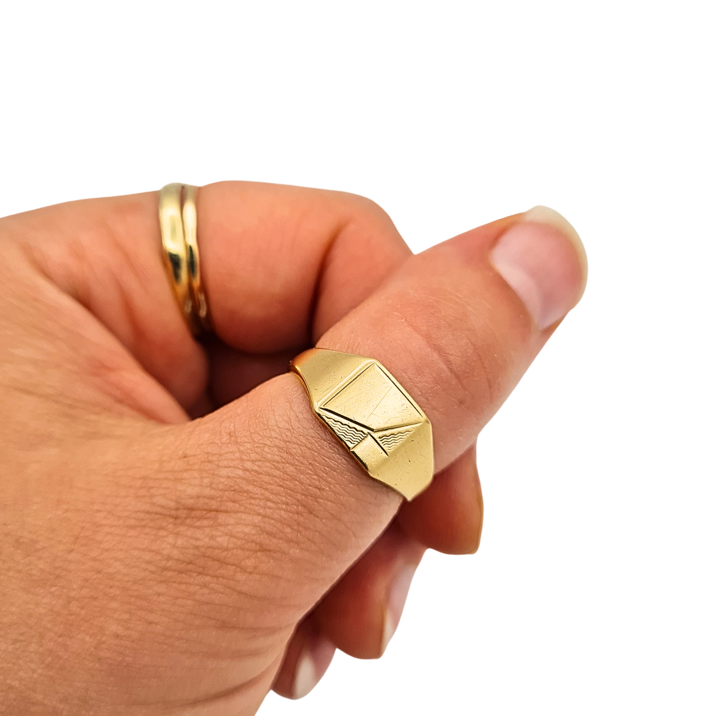 9ct Gold Engraved Signet Ring Hallmarked 1989 Solid Gold UK M1/2 US 6.5