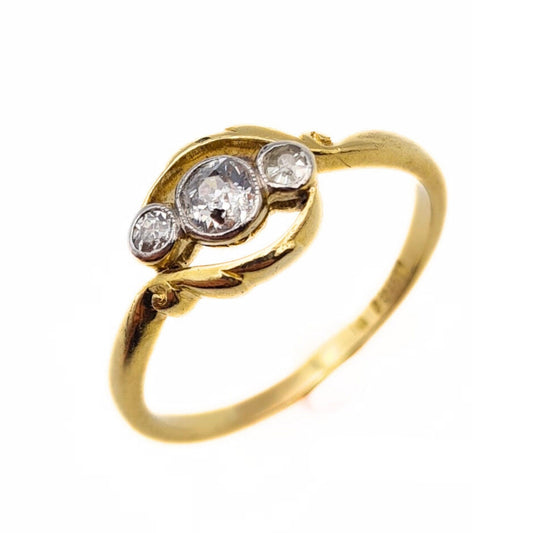 Vintage 18ct Gold 3 Stone Diamond Ring - Size UK Q 1/2, US 8 1/4, Euro 58