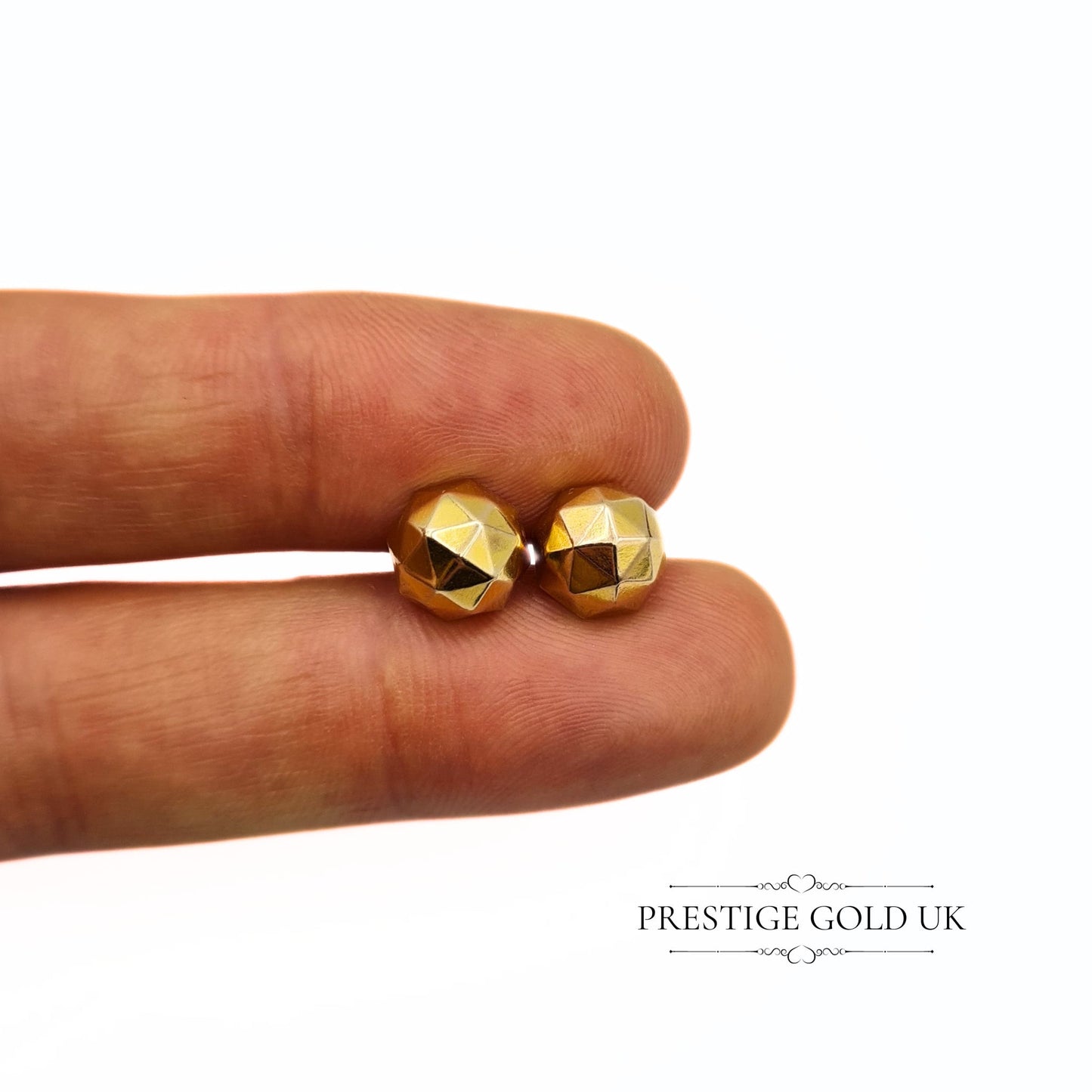 Vintage 9ct Gold Geometric/Faceted Dome Earrings - 8mm