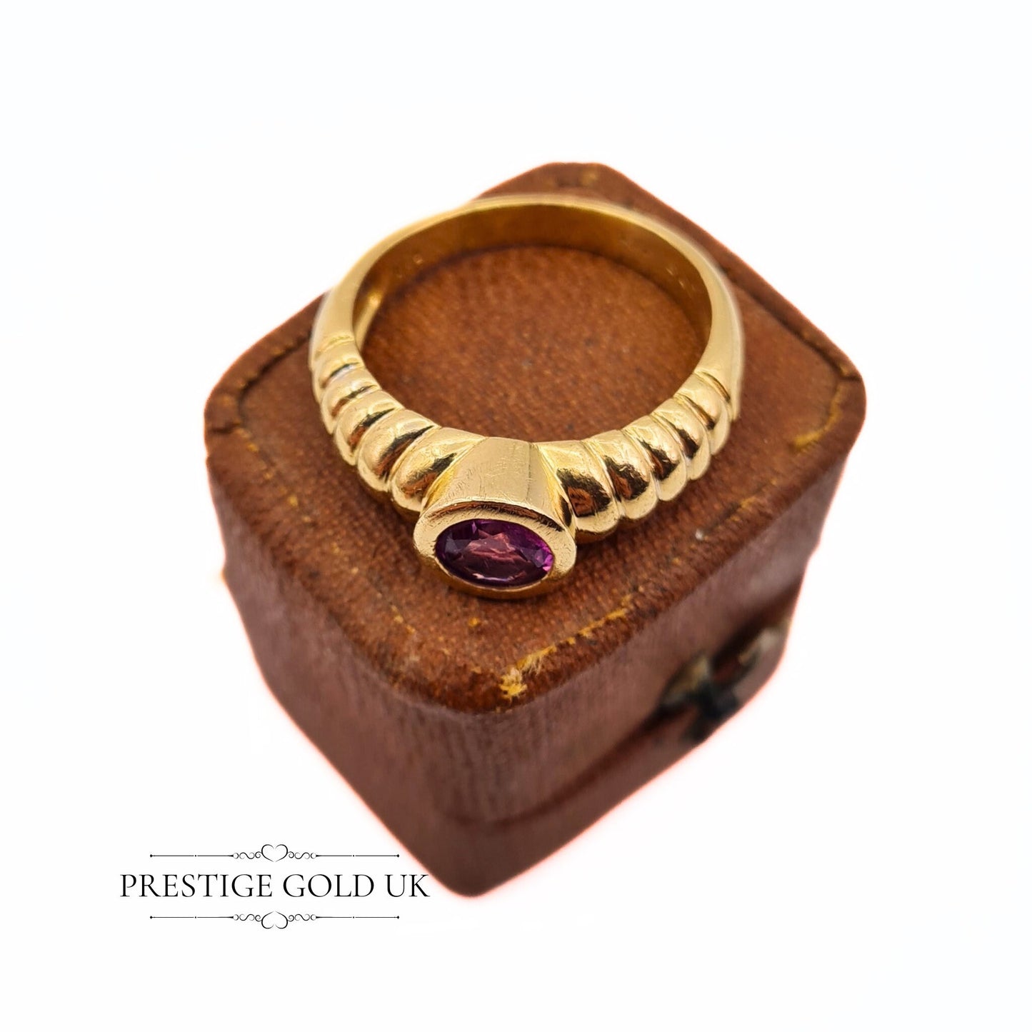 Vintage Sifani 18ct Gold Garnet Cocktail Ring - Size UK Q 1/2, US 8 1/4, EU 58