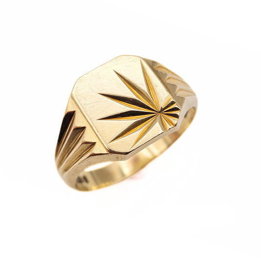 Large 9ct Gold Signet Ring With Engraved Leaf Pattern - Size UK Y 1/2,  US 12 1/4, Euro 67.5