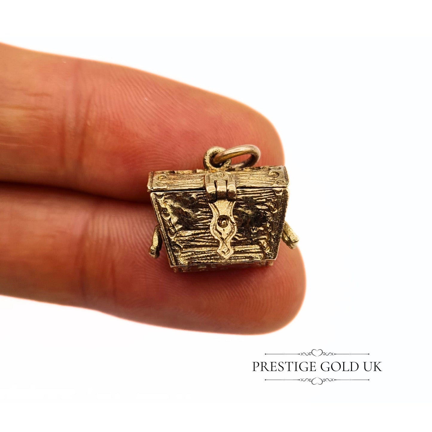 Vintage 9ct Gold Opening Treasure Chest Charm