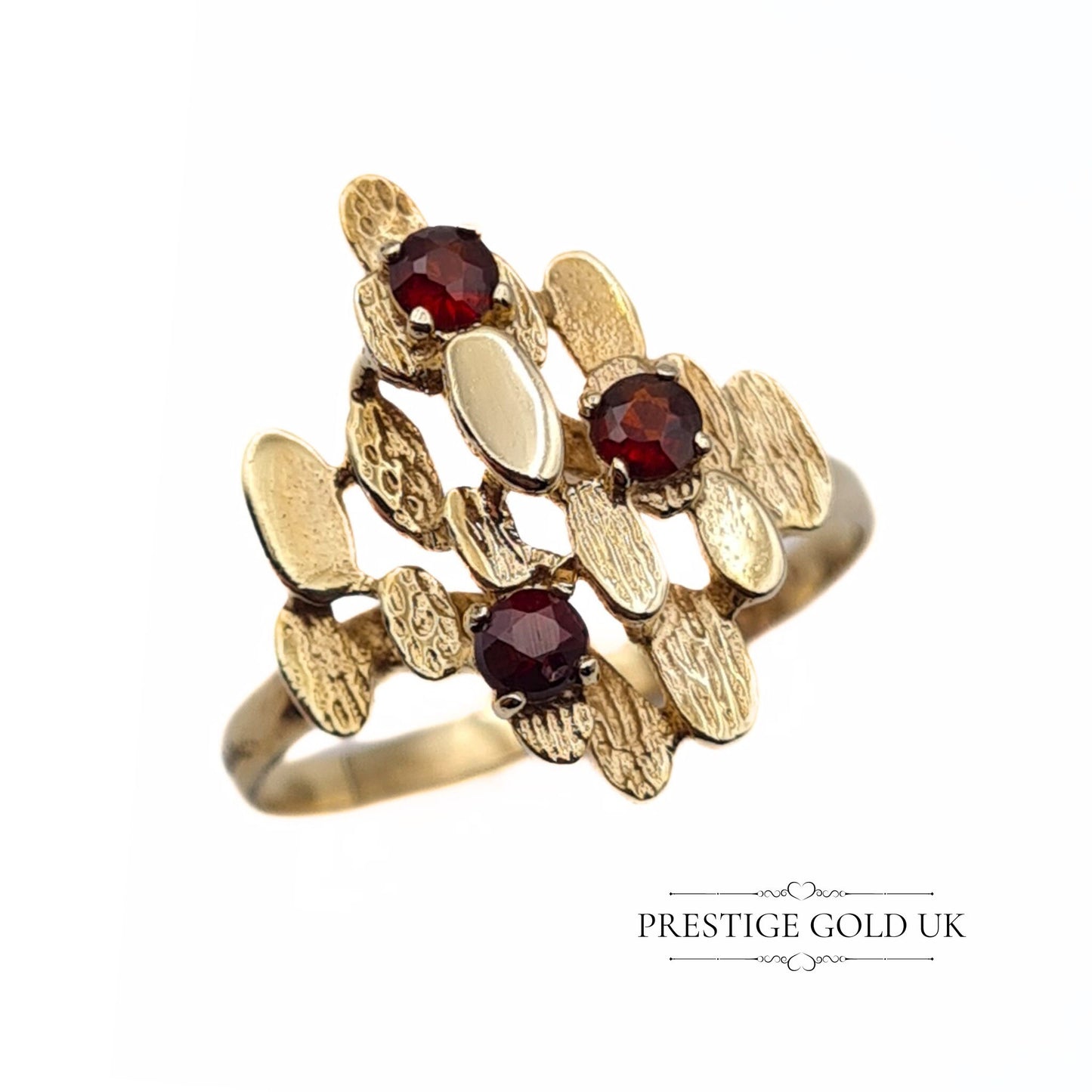 Fancy Statement 9ct Gold & Garnet Ring - Size UK R, US 8 1/2, Euro 58.5