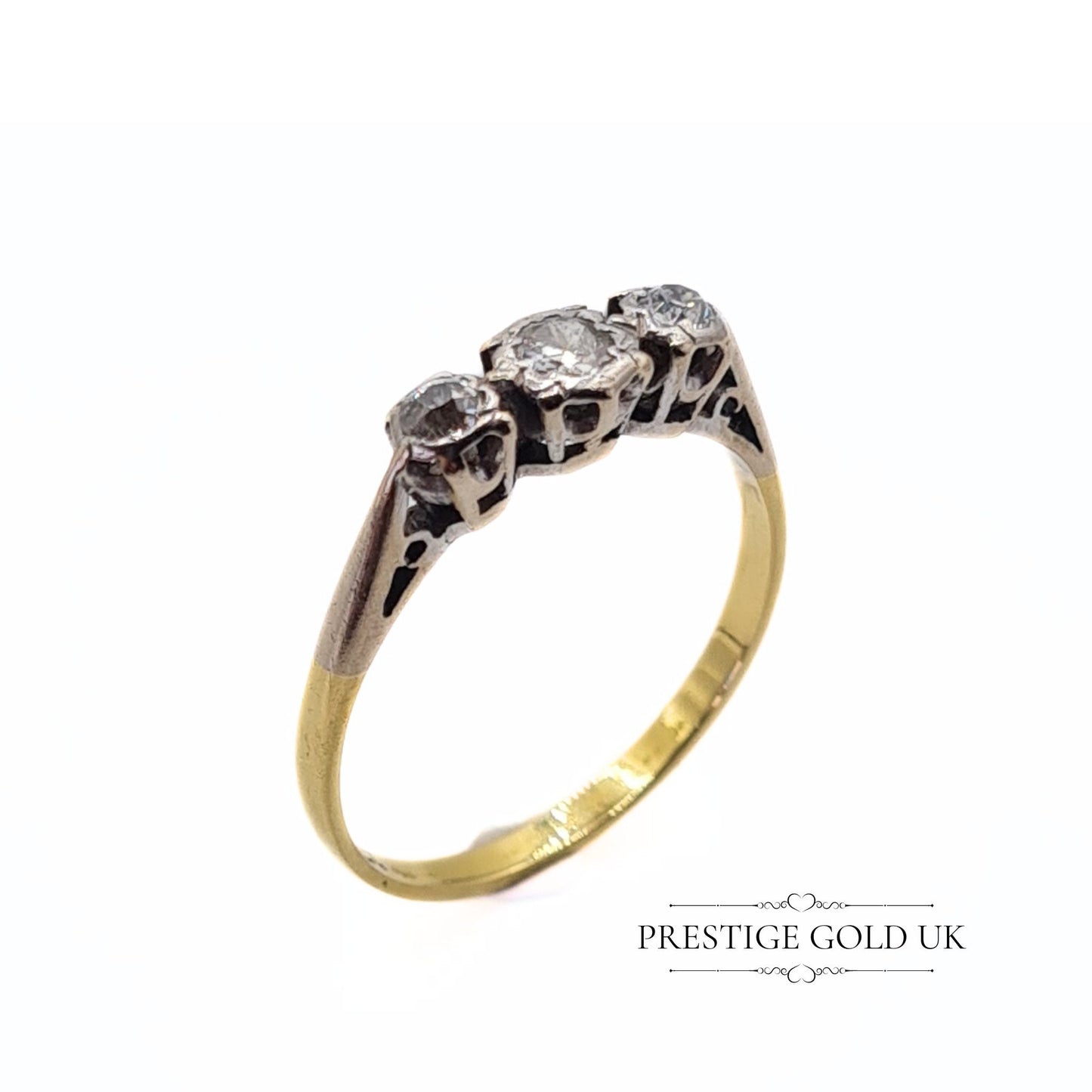 Old Cut 18ct Gold & 3 Stone Diamond Ring - Size UK P, US 7 1/2, Euro 56