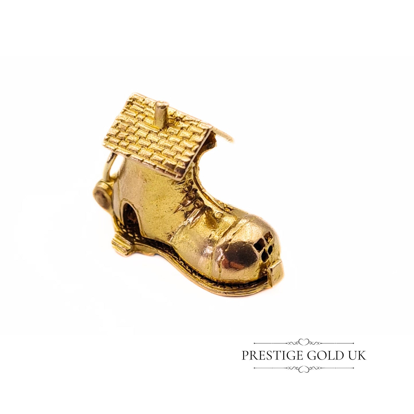 Vintage 9ct Gold 'The Old Woman Who Lived in a Shoe' Charm