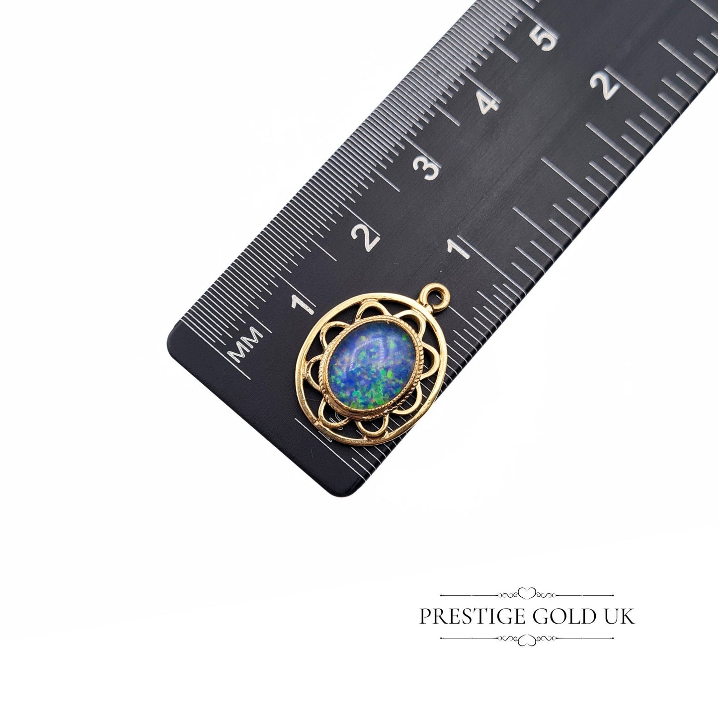 Vintage 9ct Gold Opal Pendant