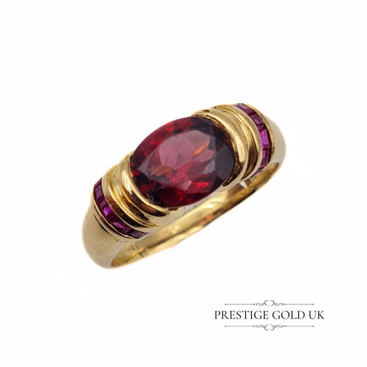 Vintage 18ct Gold & Garnet Ring - Size UK P 1/2, US 7 3/4, Euro 57 - Please Read Description