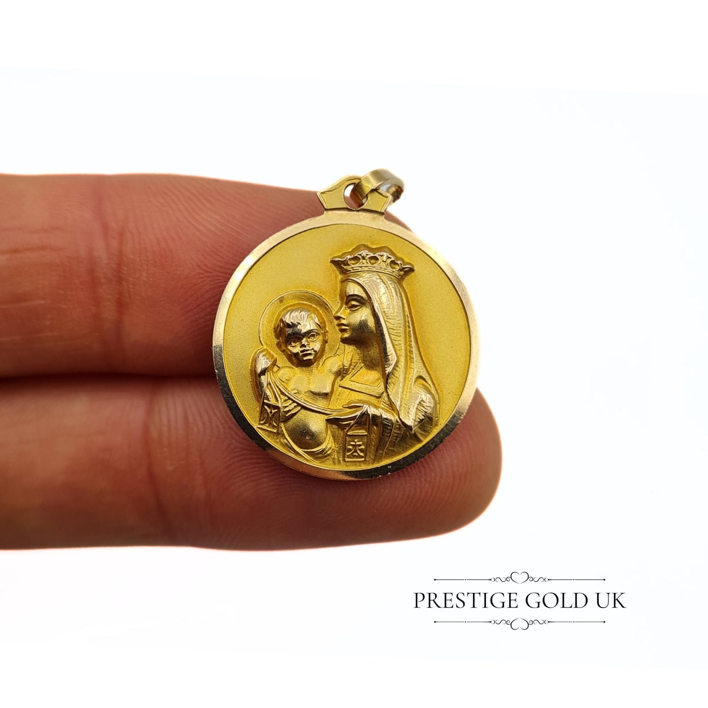 Vintage Round Madonna & Child and Jesus Pendant in 9ct Gold