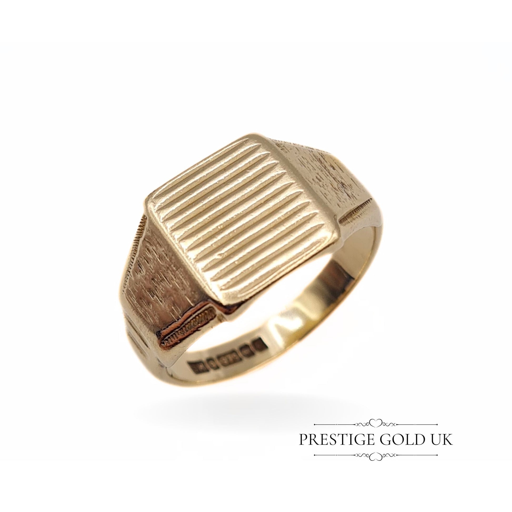 Retro 9ct Gold Square Signet Ring - Size UK Q, US 8, Euro 57.5