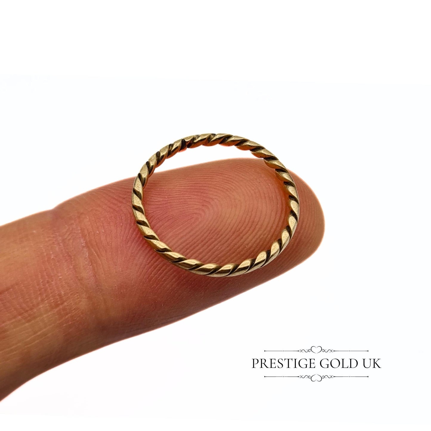 Vintage Narrow Twist Ring in 9ct Gold - Size UK I 1/2, US 4 1/2, Euro 48