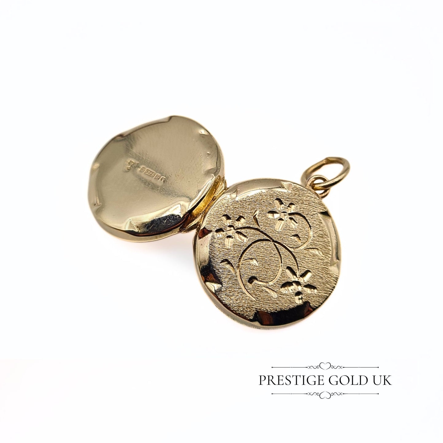 Vintage Round 9ct Gold Engraved Locket