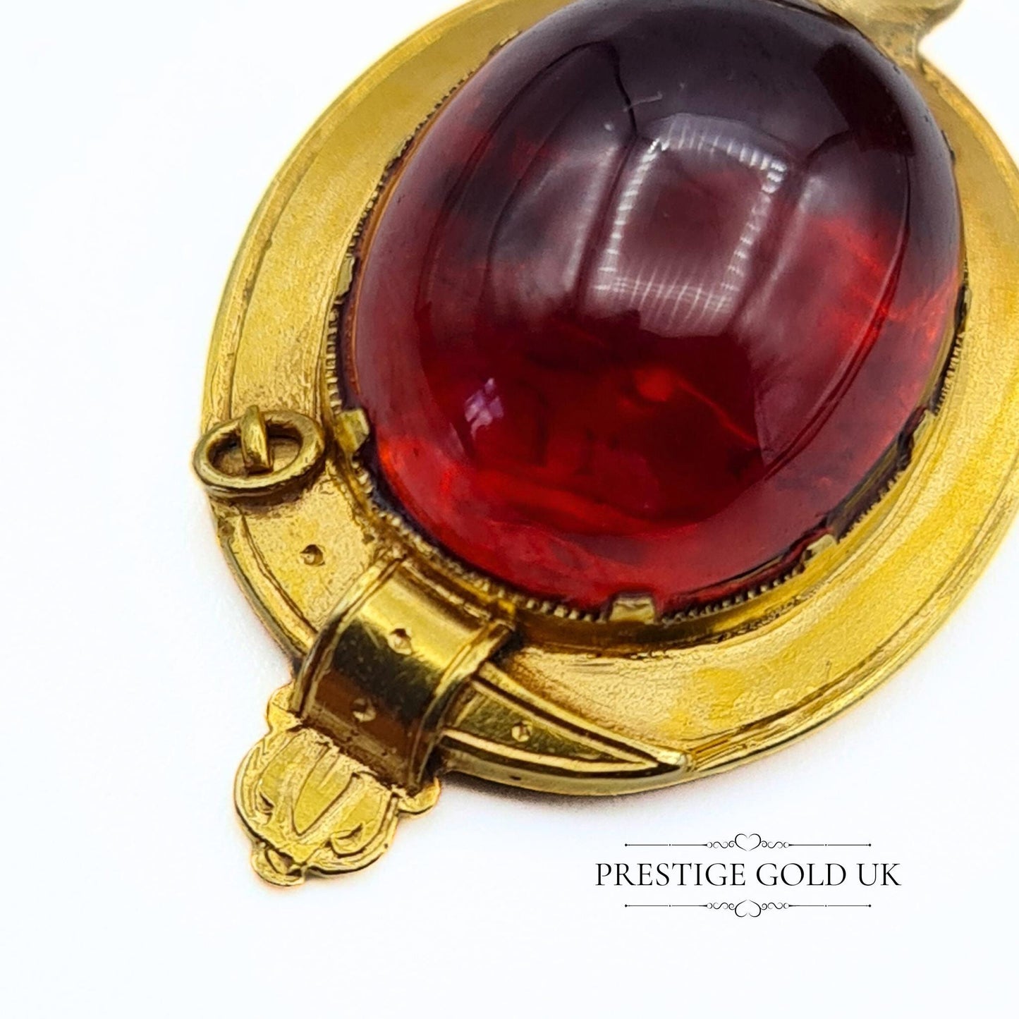 Antique 14k Gold & Garnet Oval Pendant