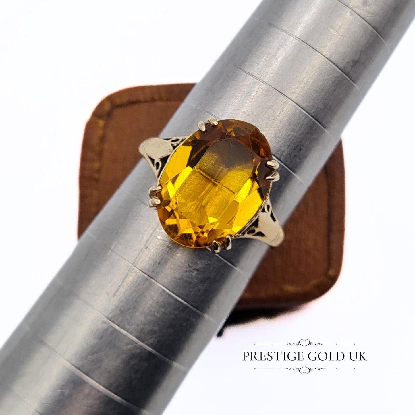 Vintage Oval-Cut Citrine Ring in 9ct Gold - Size UK N, US 6 3/4, Euro 54