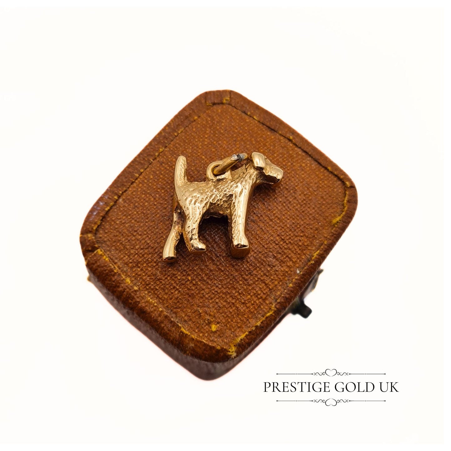 Vintage 9ct Gold Airedale Terrier Dog Charm