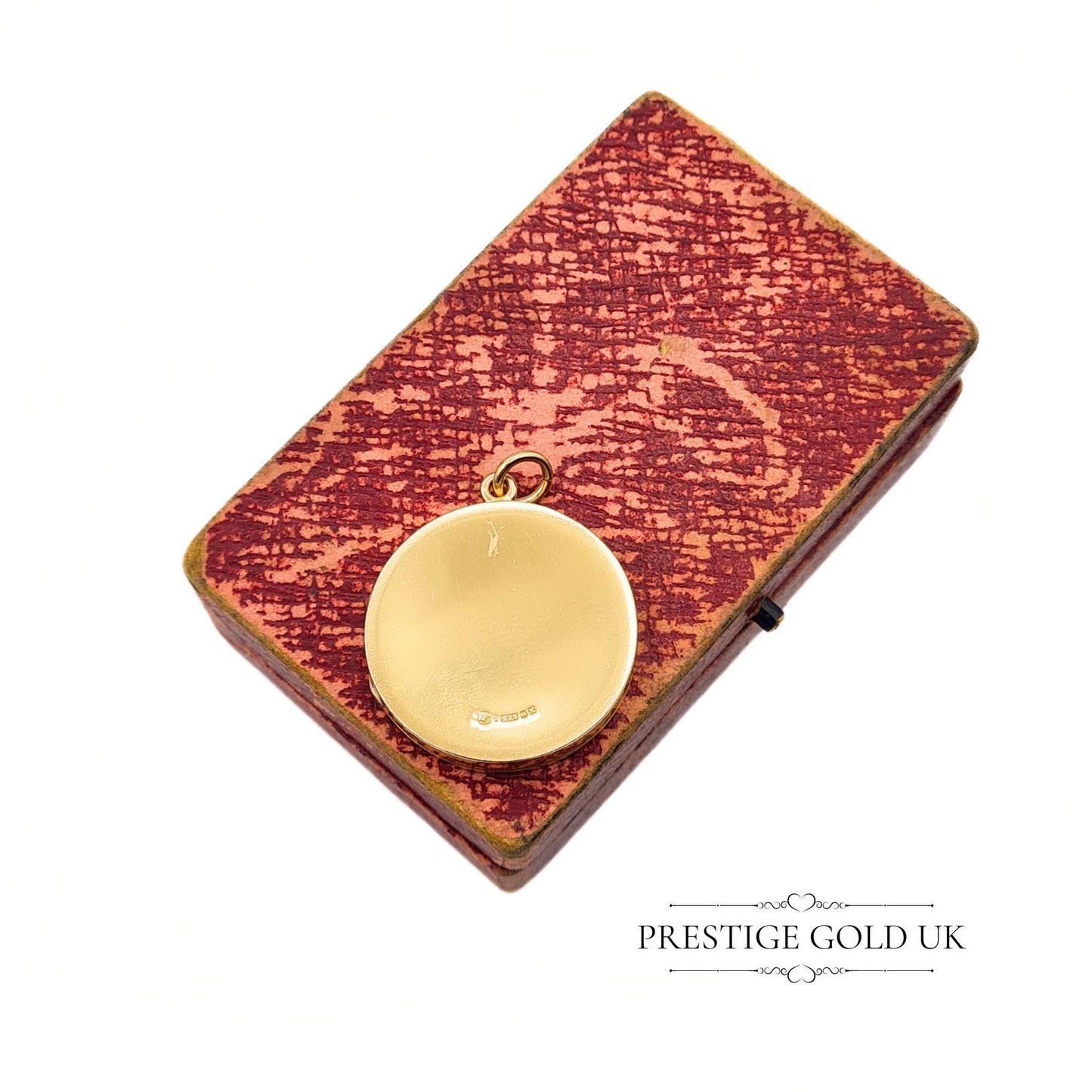 Vintage 9ct Gold Round Engraved (Geometric Design) Locket
