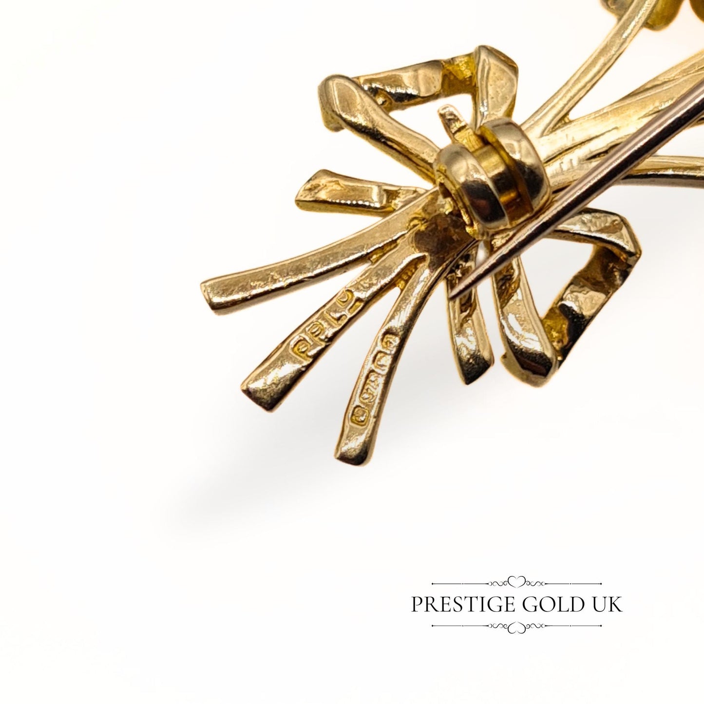 Vintage 9ct Gold & Pearl Flower Brooch