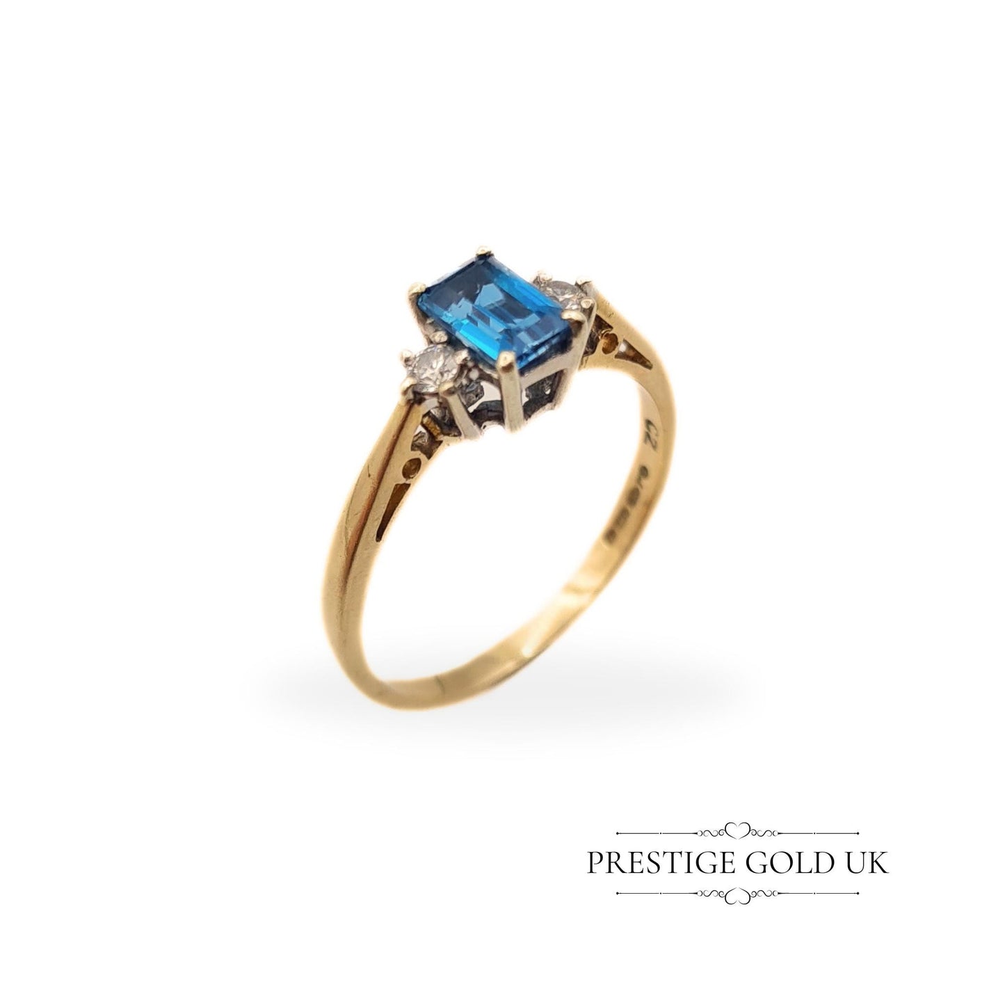 9ct Gold Ring Baguette Cut Blue Stones - Size UK N, US 6 3/4, Euro 54