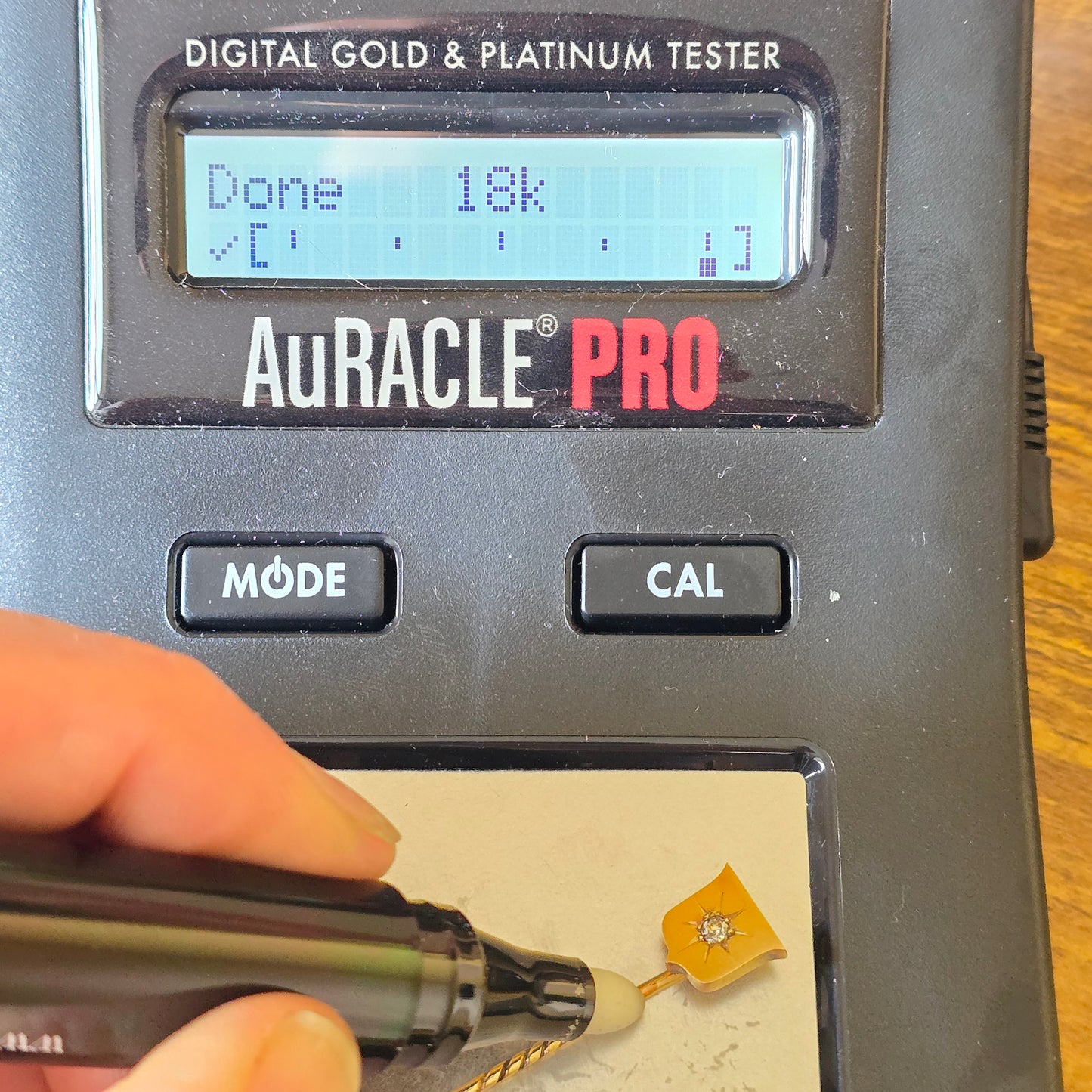 Antique Shield-Shaped 9ct Gold & Diamond Stick Pin / Hat Pin